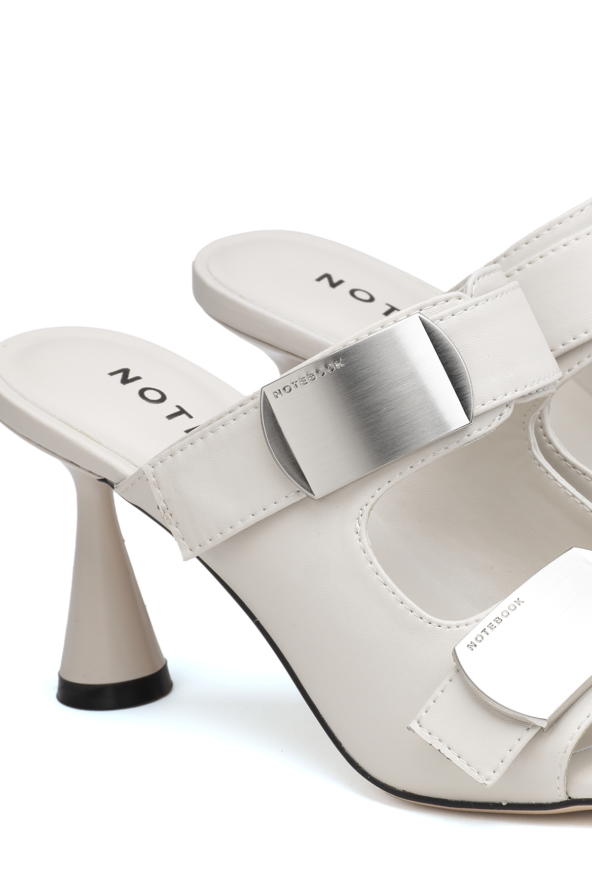 LUNA HEELS